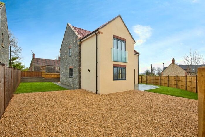 4 Bedroom Detached House For Sale In Picts Hill, Langport, TA10