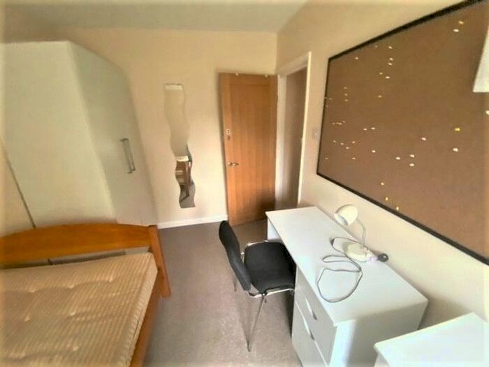 4 Bedroom Terraced House To Rent In Bolingbroke Road, Coventry, CV3