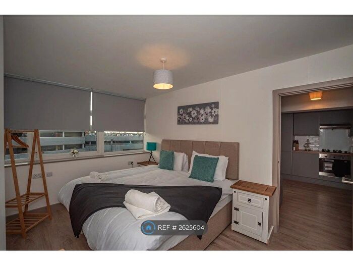 1 Bedroom Flat To Rent In South Street, Romford, RM1