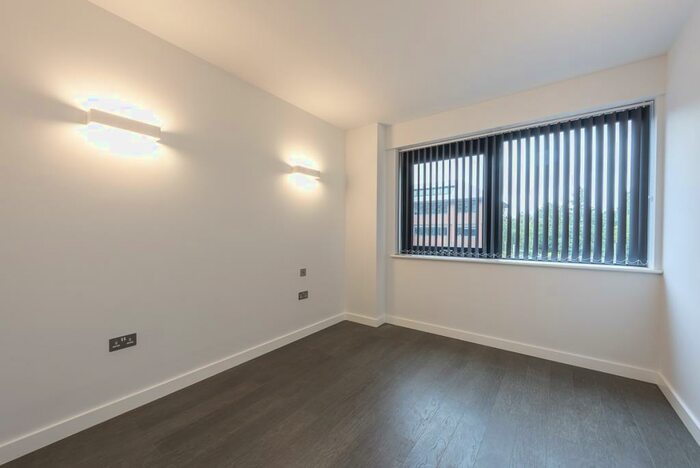 2 Bedroom Apartment To Rent In Everard Close St. Albans, AL1