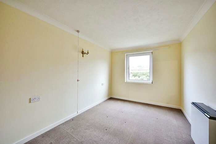 1 Bedroom Retirement Property To Rent In Hengist Court, Marsham Street, Maidstone, ME14