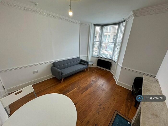 1 Bedroom Flat To Rent In Bedford Place, Brighton, BN1