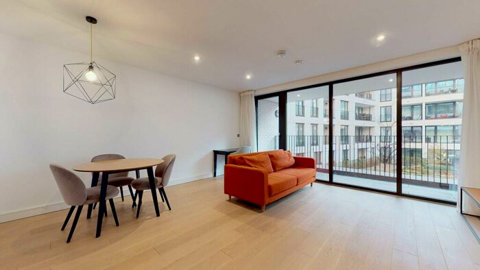 2 Bedroom Flat To Rent In Hackney Road, E2