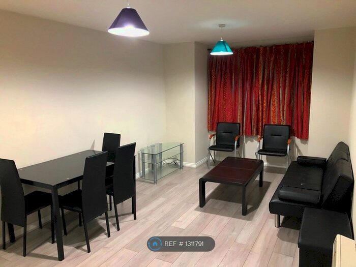 1 Bedroom Flat To Rent In Reid Close, Hayes UB3