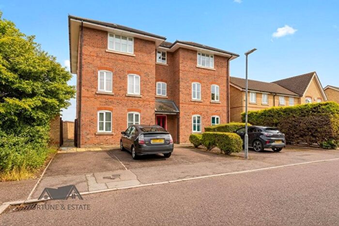 2 Bedroom House For Sale In Abbeydale Close, Harlow, CM17