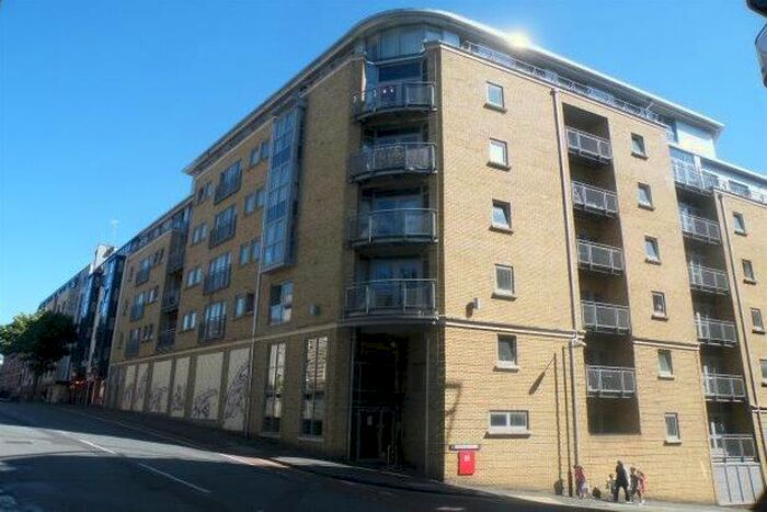 2 Bedroom Flat To Rent In Montague Street, Bristol, BS2