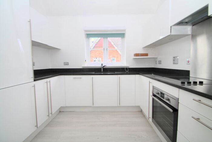 2 Bedroom Flat To Rent In Driscoll Way, CR3