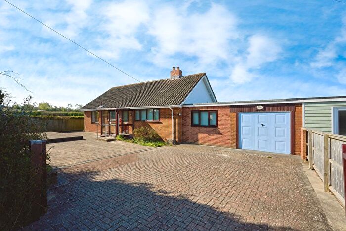 3 Bedroom Bungalow For Sale In Station Road, Ningwood, Newport, Isle Of Wight, PO30