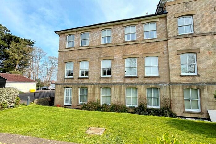 2 Bedroom Flat To Rent In Wimborne, BH21