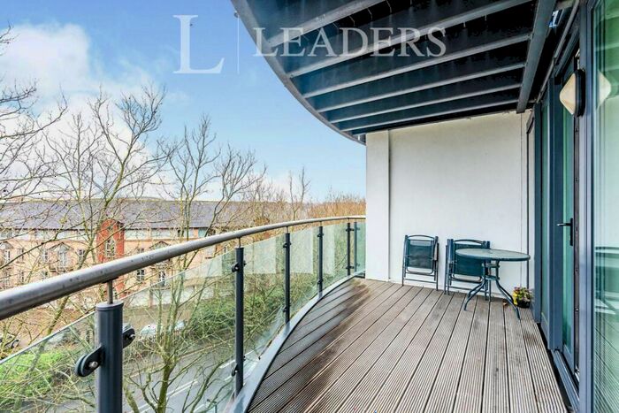 2 Bedroom Flat To Rent In Endeavour Court, Ocean Village, SO14