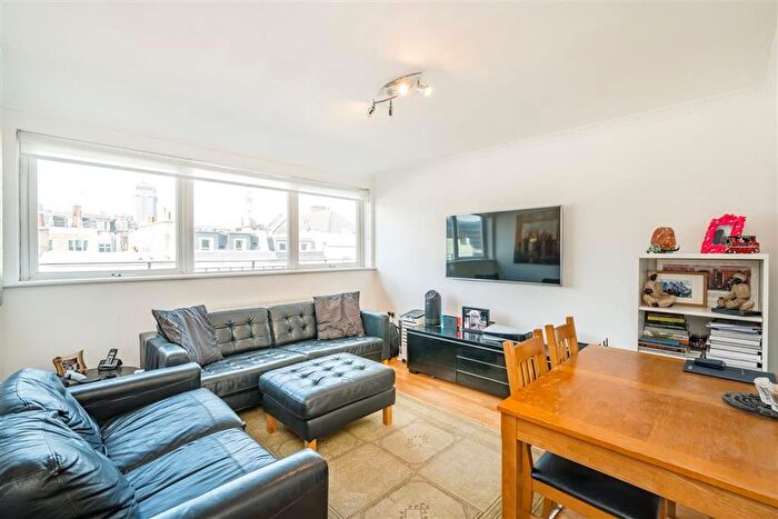 2 Bedroom Flat For Sale In Warwick Way, Westminster, SW1V