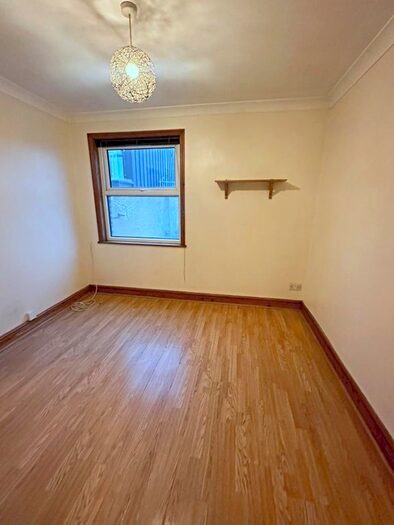 1 Bedroom Flat To Rent In Kingsland Road, London, E8