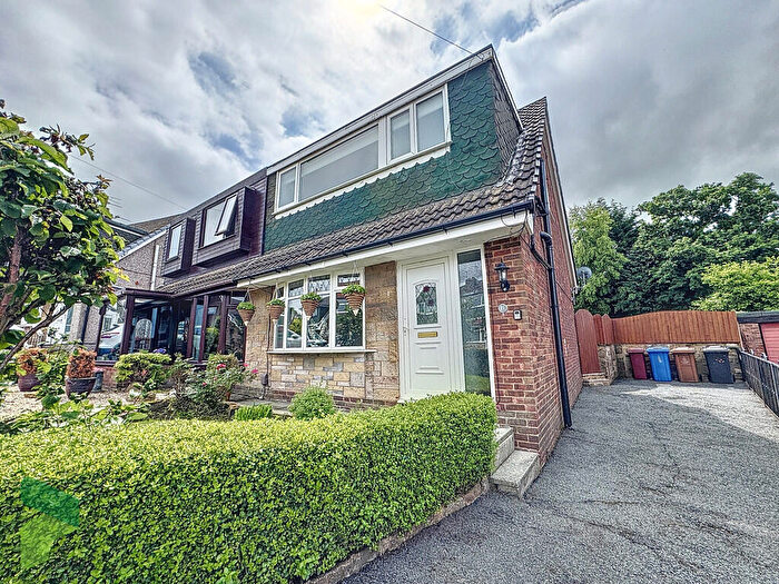 3 Bedroom Semi-Detached House For Sale In Beechwood Drive, Blackburn, BB2