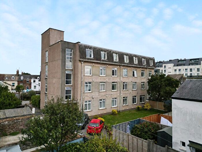 Studio For Sale In Milton Road, Milton Court Milton Road, BN11