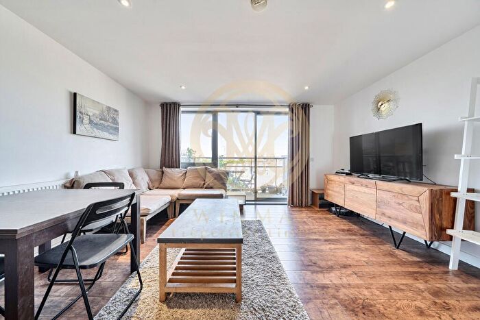 2 Bedroom Apartment To Rent In Felix Point Building, E14