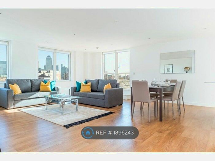 3 Bedroom Flat To Rent In Hudson House, London, E3