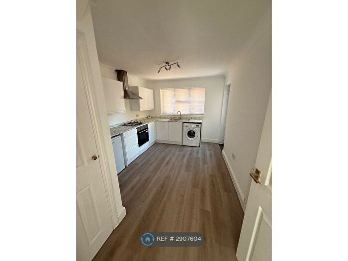 3 Bedroom Detached House To Rent In Prioress Road, Canterbury, CT2