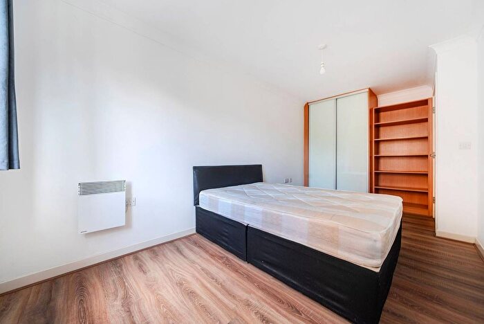 1 Bedroom Flat To Rent In Deals Gateway, Deptford, London, SE13