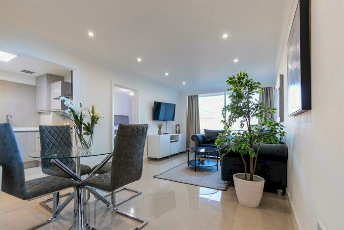 3 Bedroom Apartment To Rent In Regent Court, St John's Wood, NW8