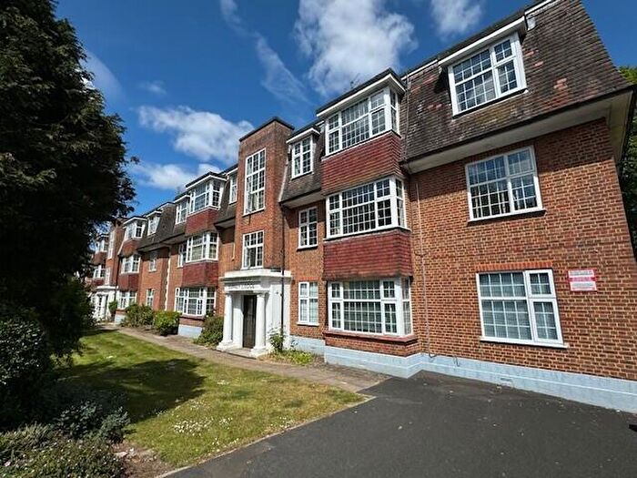 3 Bedroom Apartment For Sale In Surrey Road, Westbourne, BH4