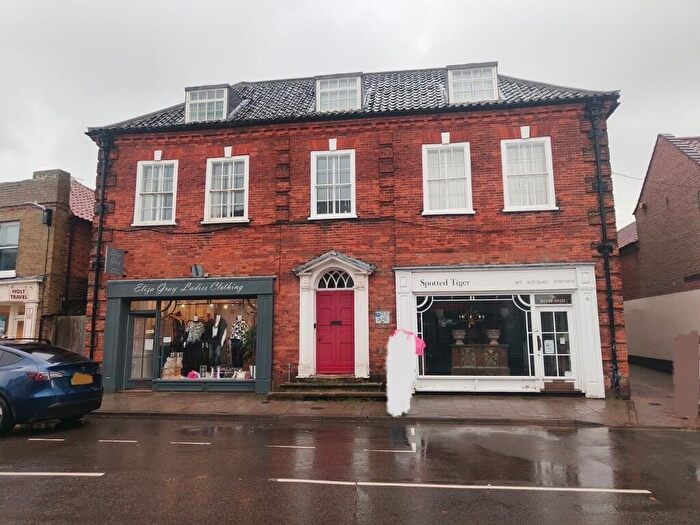 3 Bedroom Apartment To Rent In Holt, Norfolk, NR25