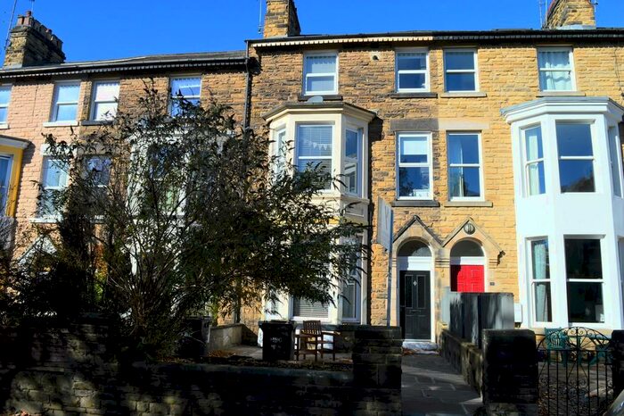 1 Bedroom Flat To Rent In Franklin Road, Harrogate, HG1