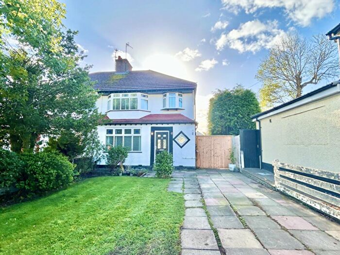 3 Bedroom Semi Detached House For Sale In Princes Boulevard, Wirral, Merseyside, CH63