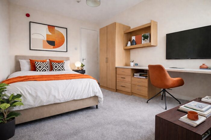 4 Bedroom Flat To Rent In **Students ** £Pppw Exclusive Of Bills ** Denison Court, Radford, Nottingham, NG7