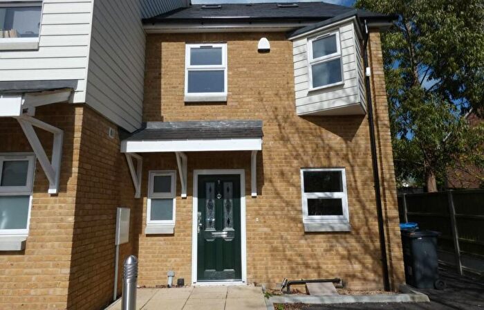 3 Bedroom End Of Terrace House To Rent In Astoria Close, St. Peters, Broadstairs, Kent, CT10
