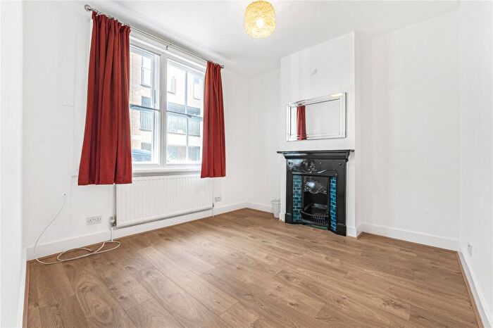 4 Bedroom Terraced House To Rent In Blondin Street, London, E3