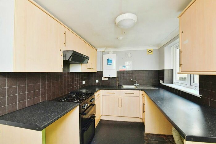 3 Bedroom Terraced House For Sale In Nelson Street, Plymouth, PL4