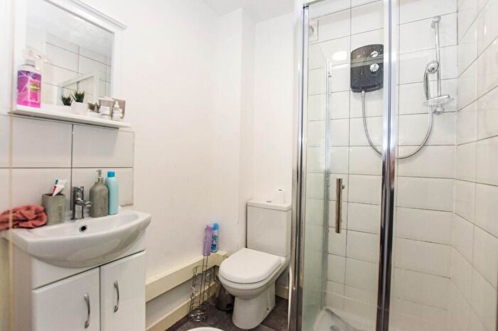 1 Bedroom Semi-Detached House To Rent In Aylesbury Close Annexe, Salford, M5