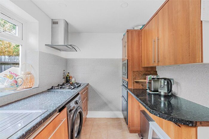 2 Bedroom Apartment For Sale In Spencer Road, Harrow, HA3