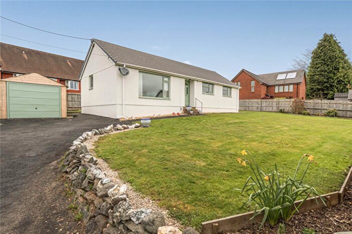 3 Bedroom Bungalow For Sale In Dark Lane, Rhayader, Powys, LD6