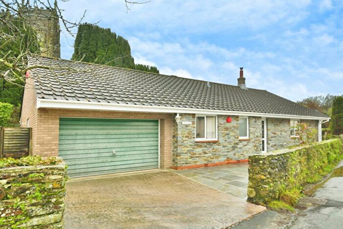3 Bedroom Detached Bungalow For Sale In St. Stephens Hill, St. Stephens, Saltash, PL12