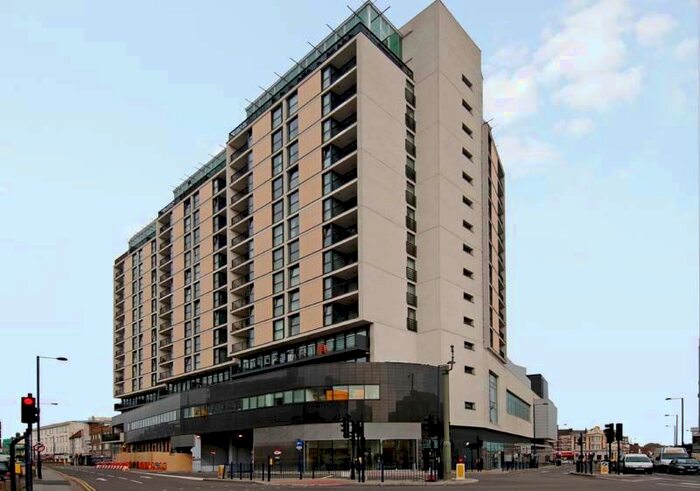 2 Bedroom Flat To Rent In Kingsway, Finchley, N12