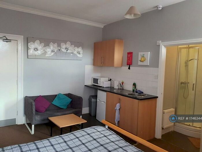 Studio To Rent In London Road, Newcastle U Lyme, ST5