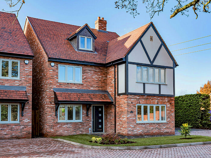 5 Bedroom Detached House For Sale In Evesham Road, Cookhill, B49