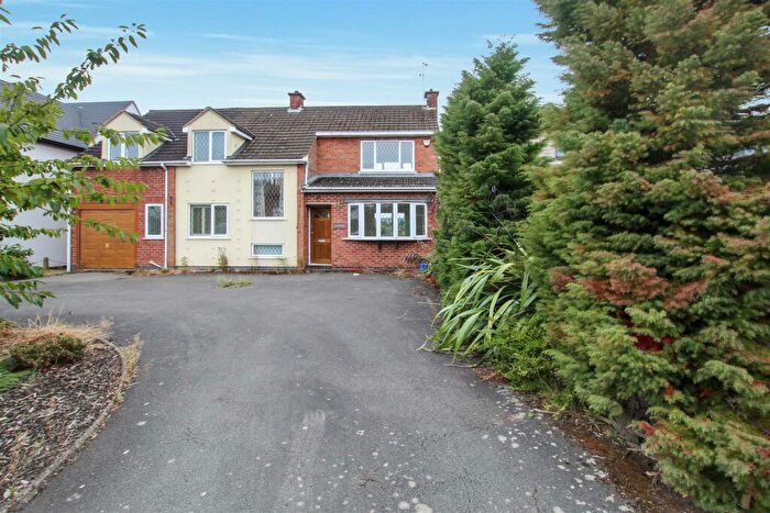 5 Bedroom Detached House For Sale In Foxs Covert, Fenny Drayton, Nuneaton, CV13