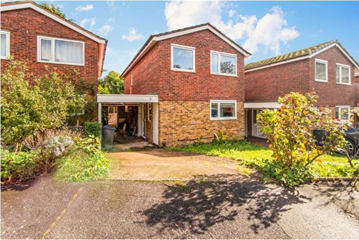 4 Bedroom Detached House To Rent In Minster Drive, Croydon, CR0