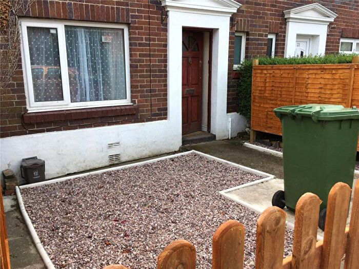 4 Bedroom House To Rent In Well Street, Bangor, Gwynedd, LL57