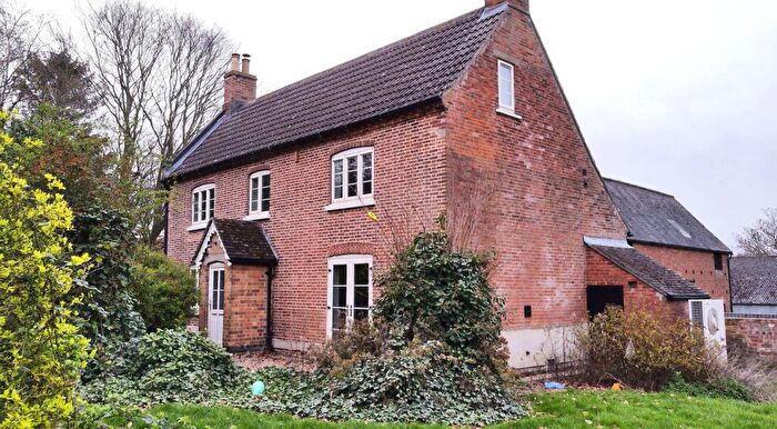 3 Bedroom Detached House To Rent In Chapel Lane, Bingham, NG13