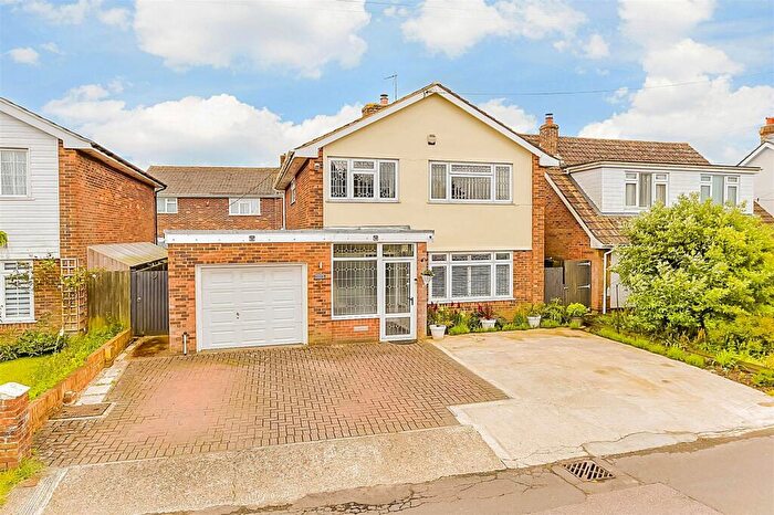 3 Bedroom Detached House For Sale In Pay Street, Densole, Folkestone, Kent, CT18
