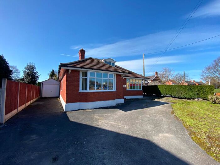 3 Bedroom Detached Bungalow For Sale In Waterloo Road, Crewe, CW1