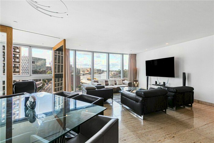 2 Bedroom Flat To Rent In The Tower, One St George Wharf, Vauxhall, London, SW8