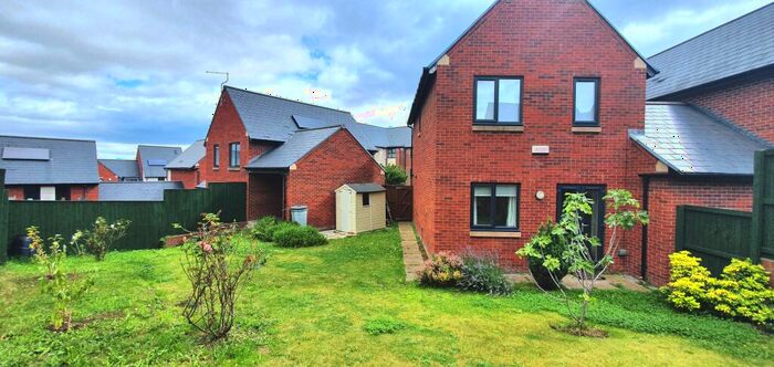 3 Bedroom House To Rent In Lavender Way, S5