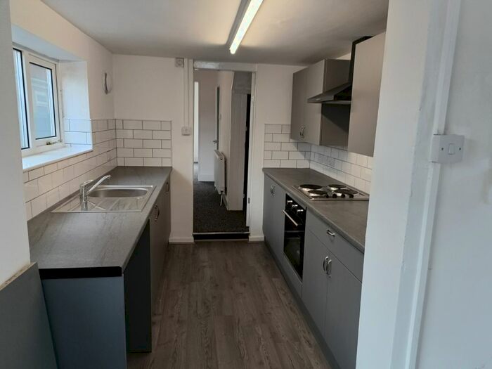 3 Bedroom Terraced House To Rent In Reynoldson Street, Hull, HU5