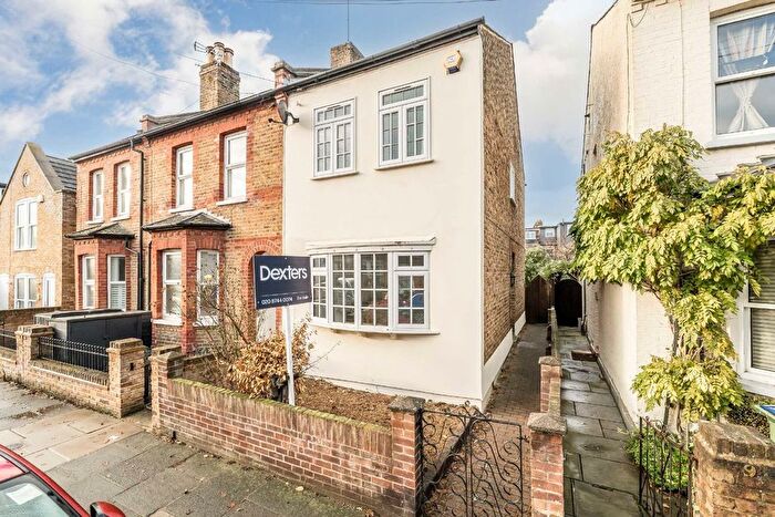 3 Bedroom End Terrace House For Sale In Crane Road, Twickenham, TW2