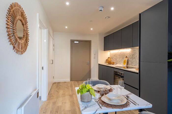 1 Bedroom Flat To Rent In Flat, Rockingham Street, Sheffield, S1