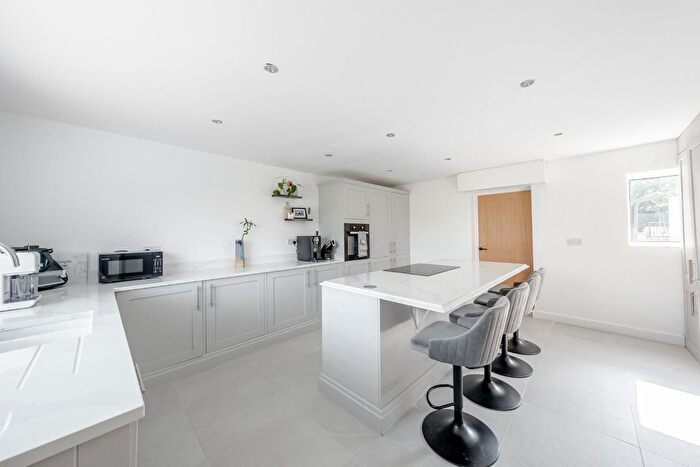 3 Bedroom Property For Sale In Auster Bank Road, Tadcaster, LS24